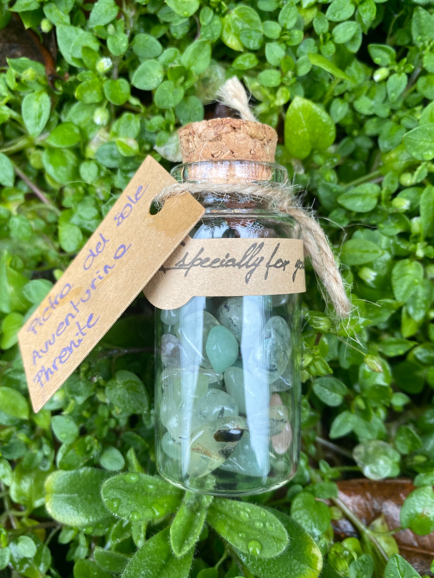 Vasetto in Avventurina, Phrenite e Pietra del Sole