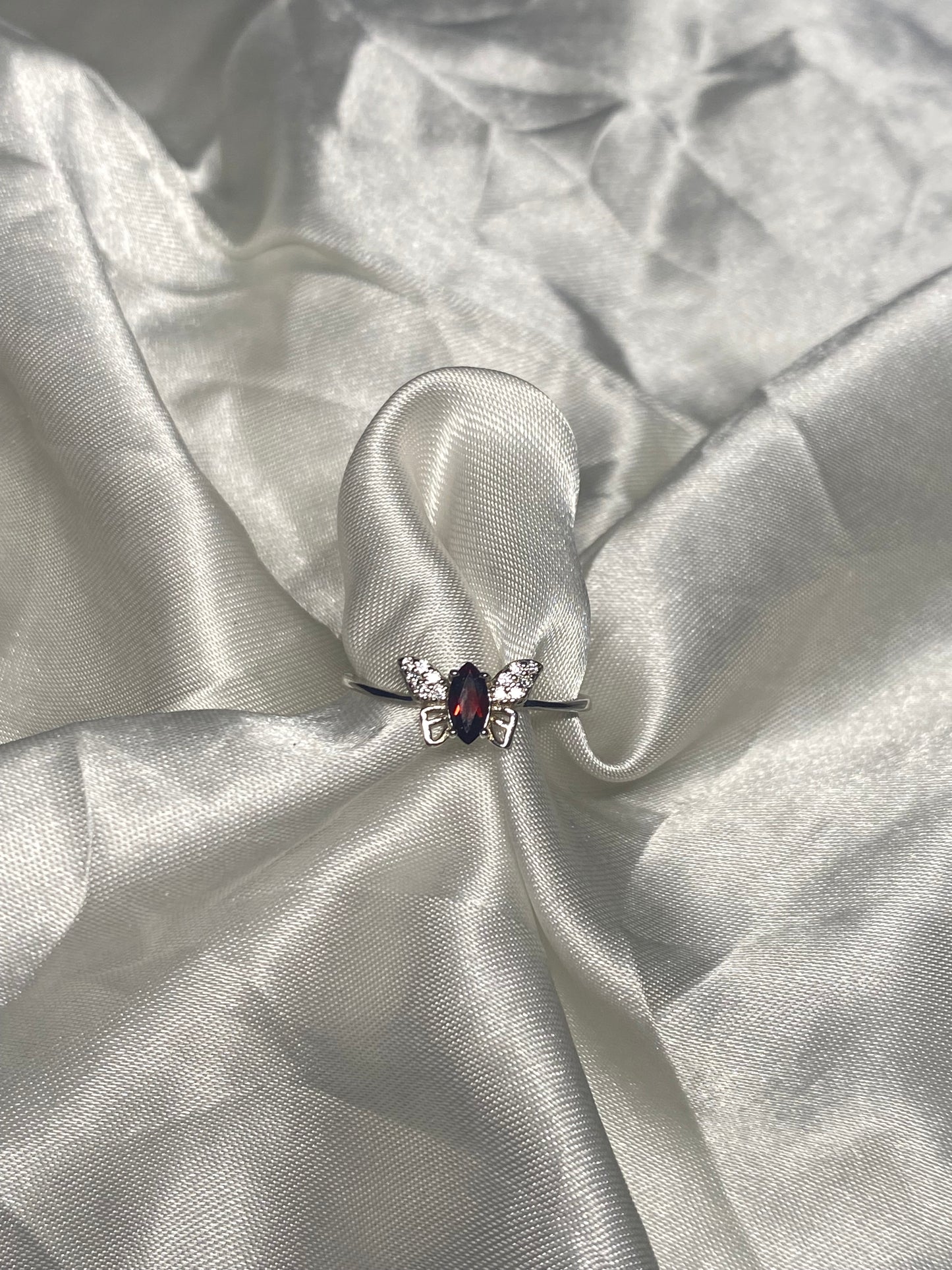 Anello in Granato s925