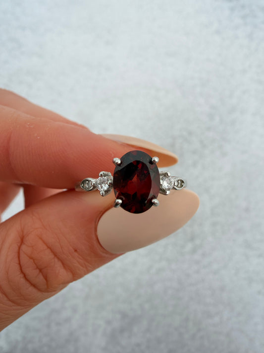 Anello in Granato s925