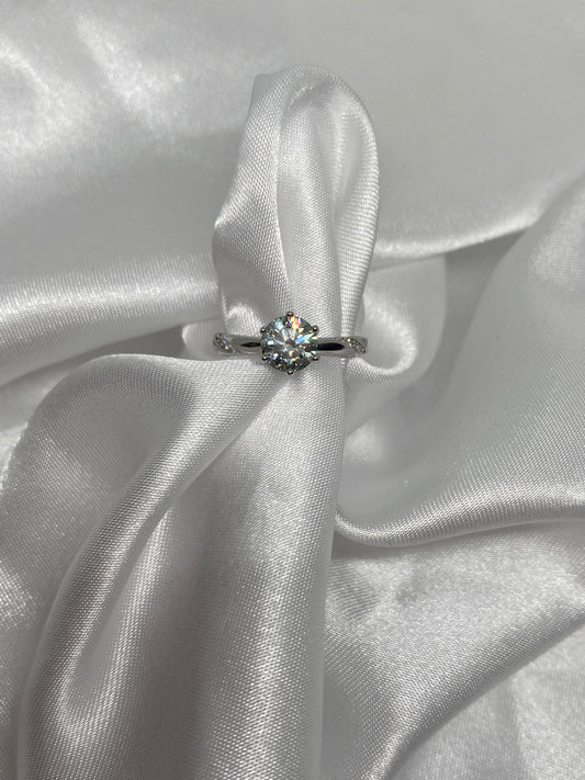 Anello in Moissanite s925