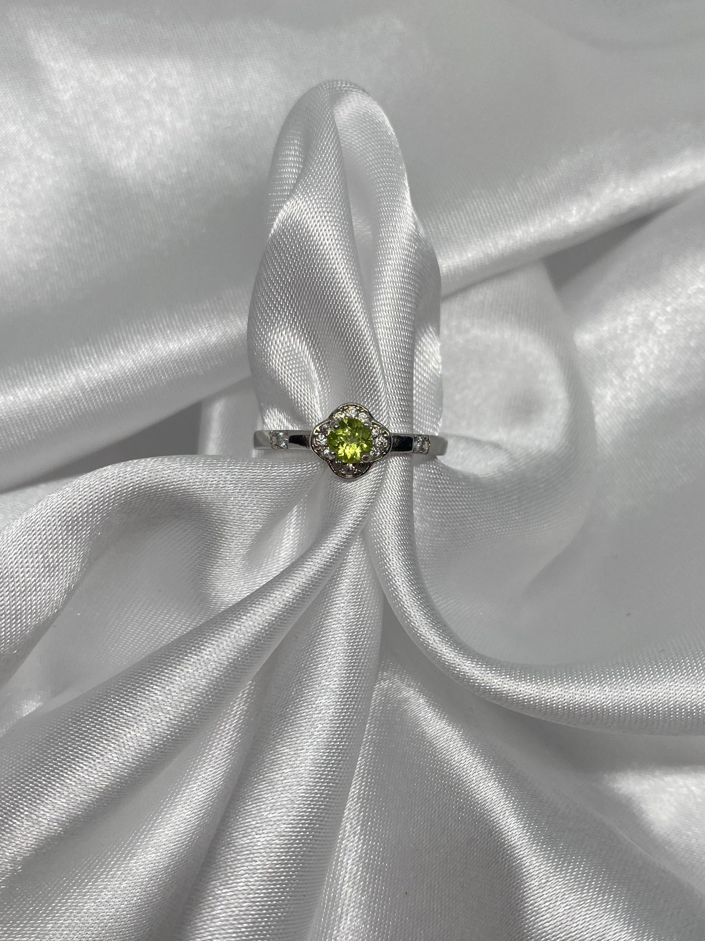 Anello in Peridoto s925