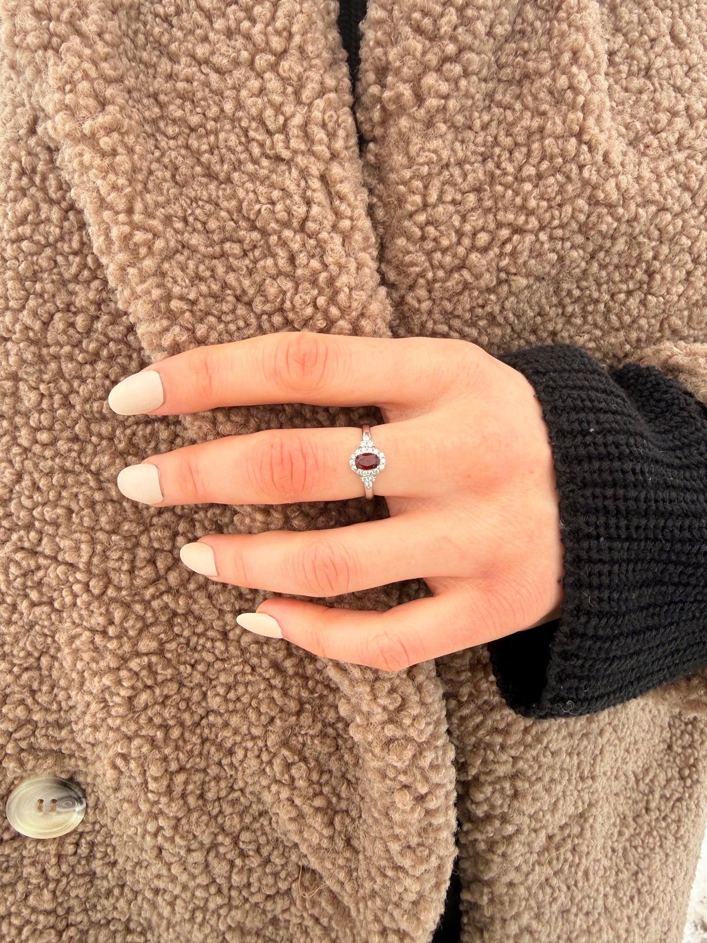 Anello in Granato S925